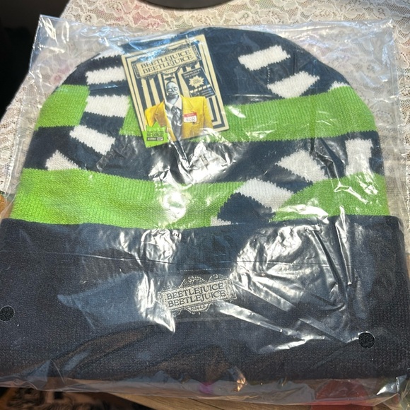 New Beetlejuice beanie - Picture 1 of 2